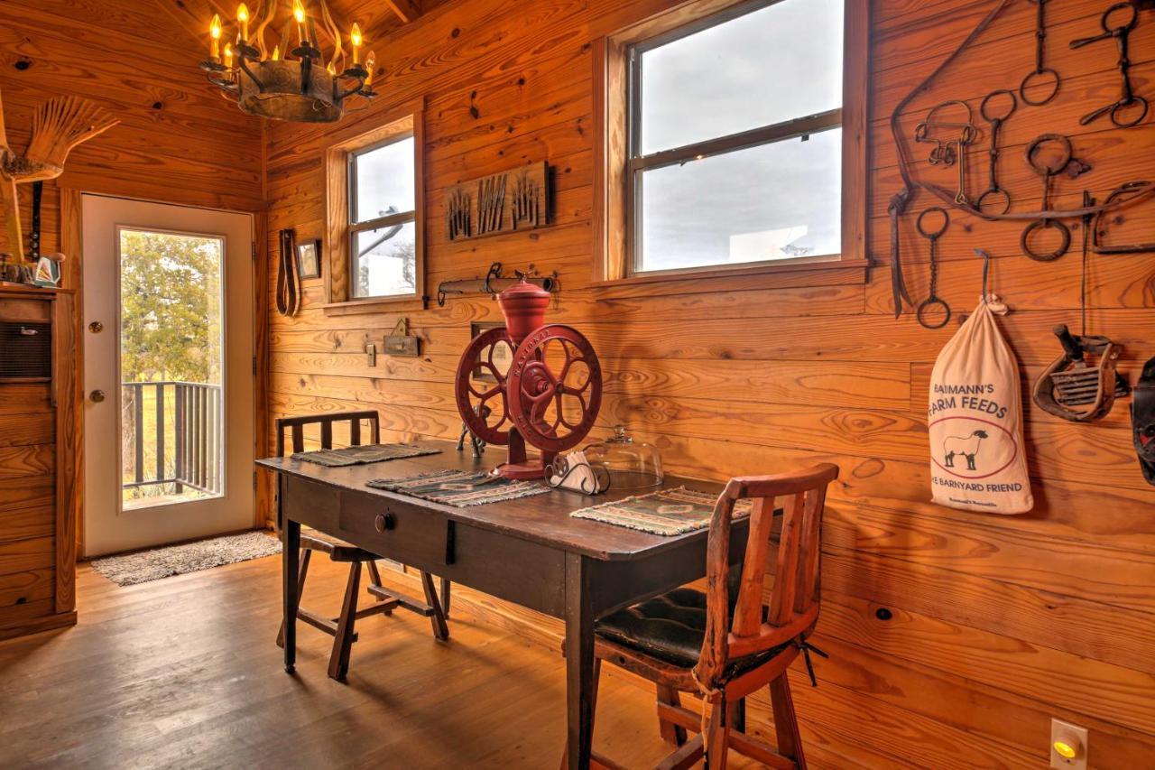 Ark Bunkhouse Fredericksburg Hideaway With Hot Tub Villa Eksteriør bilde