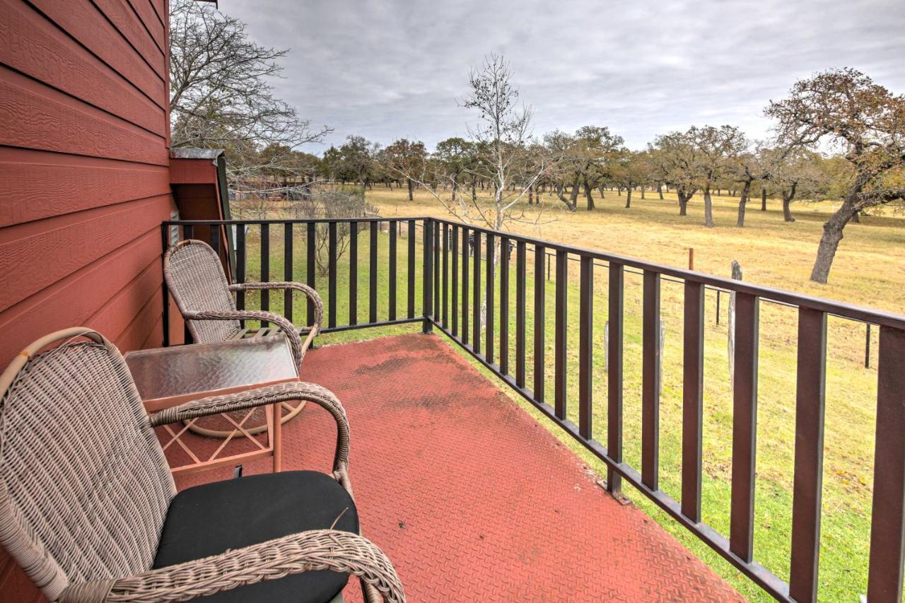 Ark Bunkhouse Fredericksburg Hideaway With Hot Tub Villa Eksteriør bilde