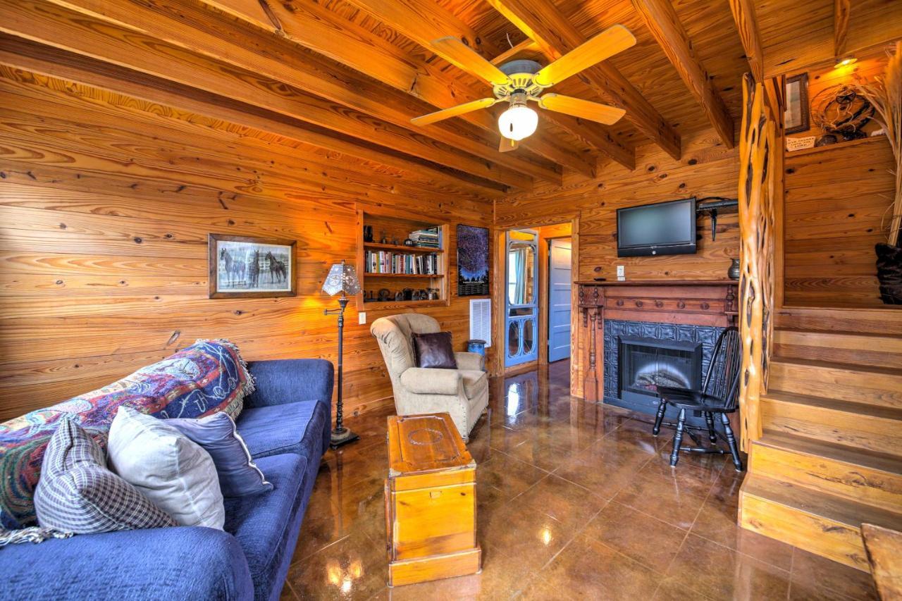 Ark Bunkhouse Fredericksburg Hideaway With Hot Tub Villa Eksteriør bilde